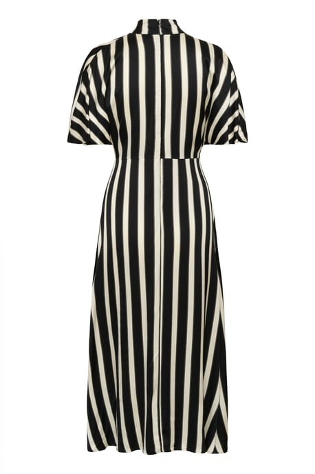 Kleid SLClero Feminine Form white black - Image 5