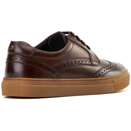 Base London Clapton Lederschuhe Für Männer In Verbranntem Braun Mit Brogue Muster - Image 2
