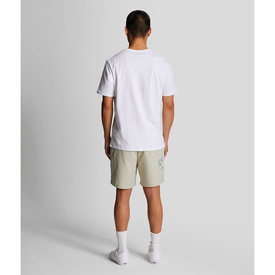 Herren Lyle And Scott Distel Club Bestickte Shorts in Creme - Image 3