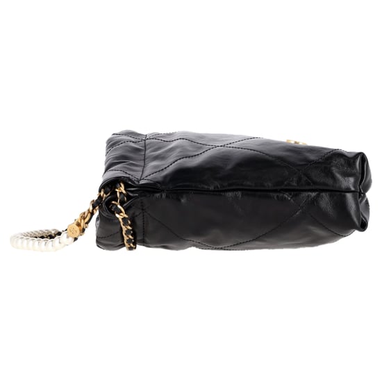 Chanel 22 gesteppte Mini-Hobo-Tasche aus schwarzem, glänzendem Kalbsleder - Image 3