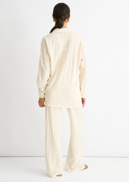 Beige strukturiertes Hemd mit langen Ärmeln und Übergröße - Image 4