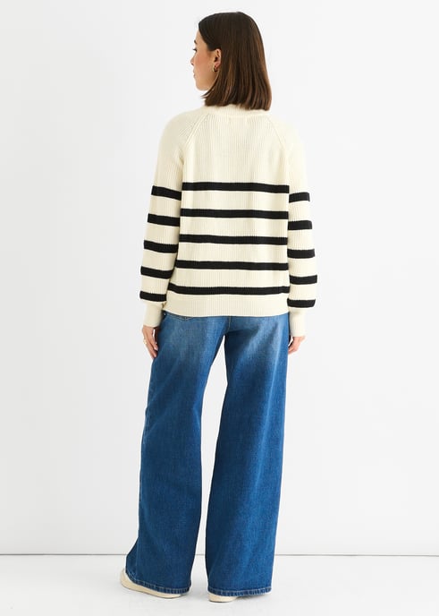 Cremefarbener, gestreifter, übergroßer Pullover mit Knöpfen und Zopfmuster - Image 4