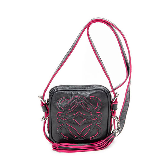 Mini Anagram Tassel Crossbody Umhängetasche - Image 1