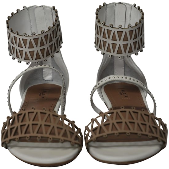 Alaia Sandalen Mit Knöchelmanschette Und Laserschnitt Aus Weißem Leder - Image 2