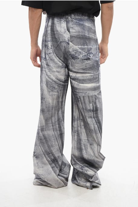 Loose Fit Jeans mit Statuen-Print 38cm in Blau, Grigio - Image 4