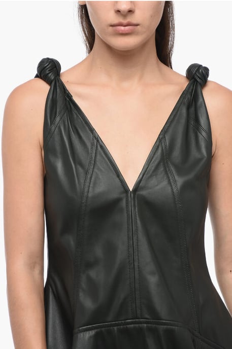 Lederkleid mit Knotendetails in Grün - Image 3