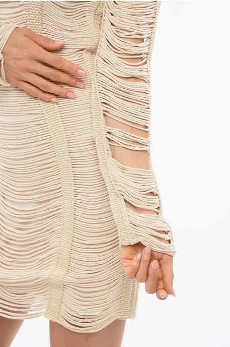 Langärmliges Netzkleid in Beige - Image 3
