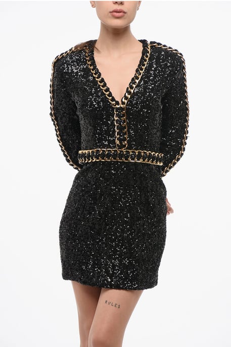 Langärmliges Pailletten-Minikleid mit goldener Kette in Schwarz - Image 4