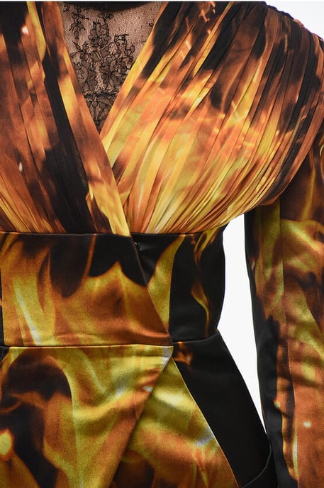 Bedruckter FIRE-Blazer ohne Kragen aus Satin in Orange - Image 3