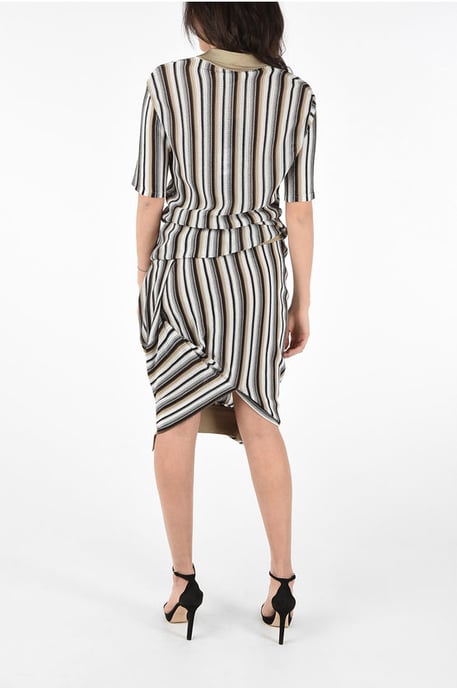 Asymmetrisch gestreiftes Jaquard-Kleid in Braun - Image 2