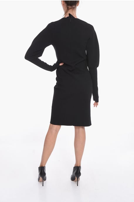 Strick-Midikleid aus Stretchwolle mit Cut-out-Detail in Schwarz - Image 2