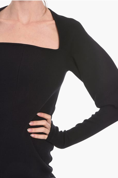 Strick-Midikleid aus Stretchwolle mit Cut-out-Detail in Schwarz - Image 3