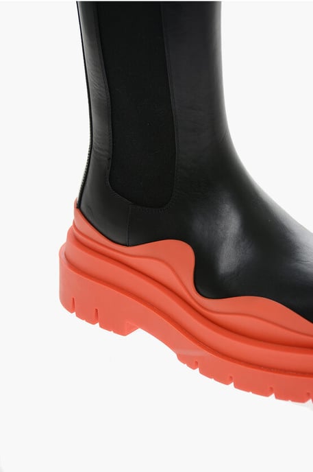 Chelsea-Booties aus Leder mit kontrastierender Sohle in Schwarz - Image 3