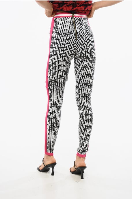 Gestrickte Leggings mit Monogrammmuster in Schwarz und Weiß - Image 2