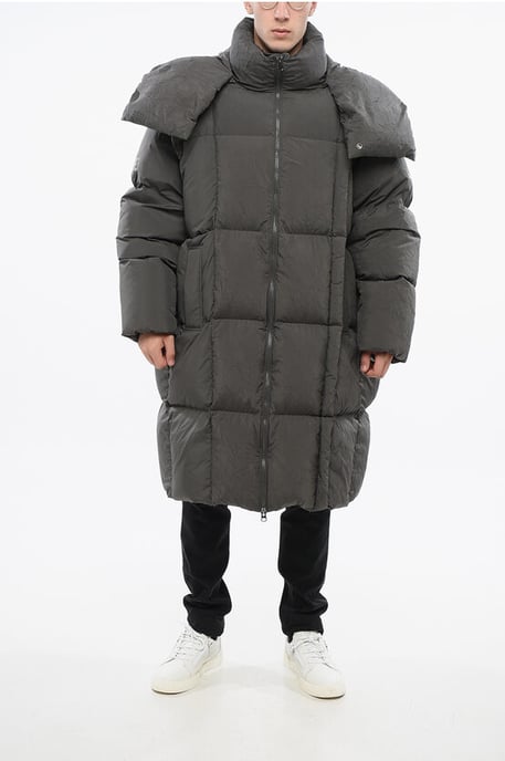 MM6 – Gesteppte Maxi-Daunenjacke mit abnehmbarer Kapuze in Grau - Image 4