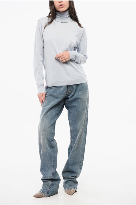 MM4 MM14 – Einfarbiger Rollkragenpullover aus Wolle in Hellblau - Image 4