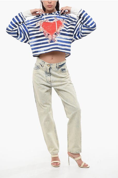 Zweifarbig gestreifter Cropped Hoodie mit Herz-Print in Bianco, Blu - Image 4