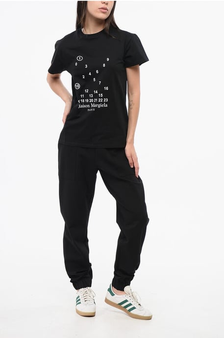 MM1 MM10 Baumwoll-T-Shirt mit Rundhalsausschnitt und kontrastierendem Monogramm in Schwarz - Image 4