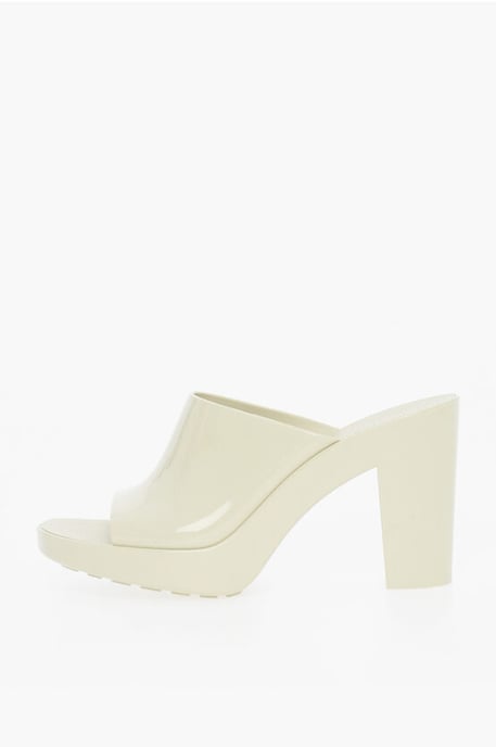 GLEAM Sandalen mit Absatz aus Gummi, 10 cm, in Weiß - Image 3