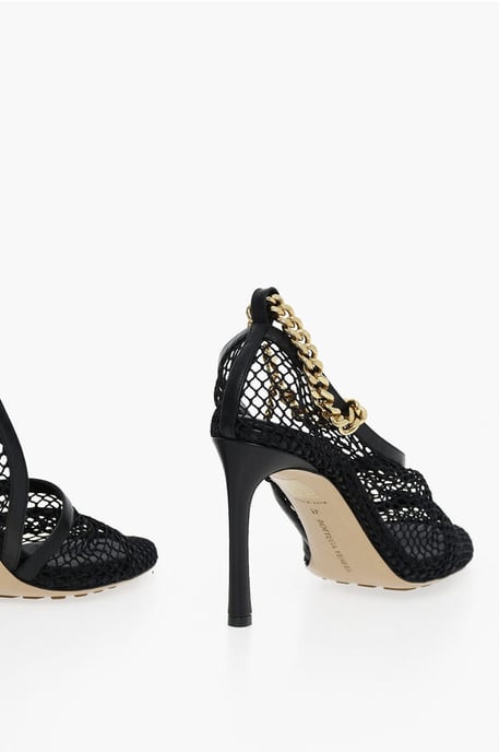 Netzsandalen mit goldfarbenem Kettenverschluss in Nero, Oro - Image 2