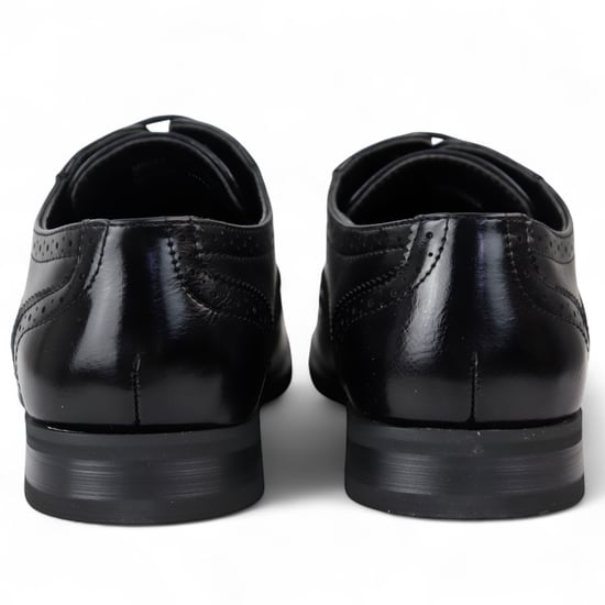 Klassische Derby-Oxford-Schuhe für Herren in Schwarz - Image 5
