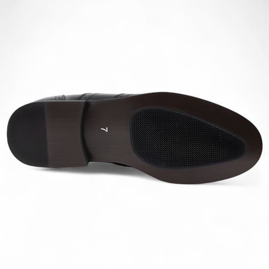 Klassische Derby-Oxford-Schuhe für Herren in Schwarz - Image 6