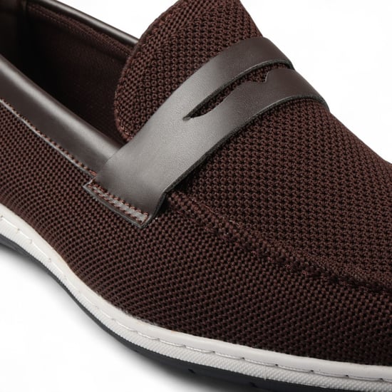 Atmungsaktive Slipper für Herren in Braun - Image 5