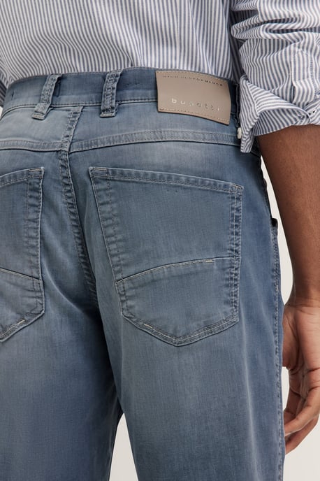Bugatti Herren Jeans mit Stretchfunktion - Image 5