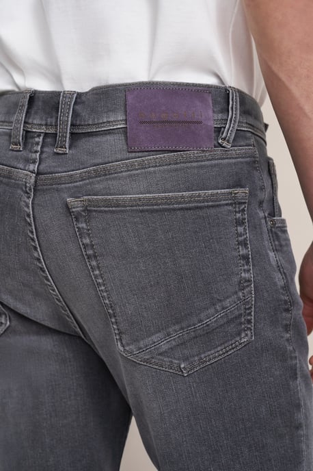 Bugatti Herren Jeans mit dezenter Waschung - Image 5