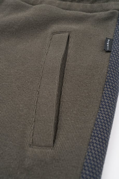 Bugatti Herren Sweathose mit Leistentaschen - Image 3
