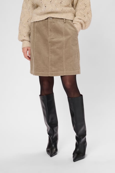 Rock CUbaela A-shape beige - Image 3
