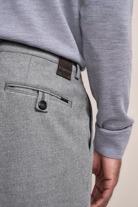 Bugatti Herren Bundfaltenhose mit Modern-Flanell-Soft-Touch - Image 4