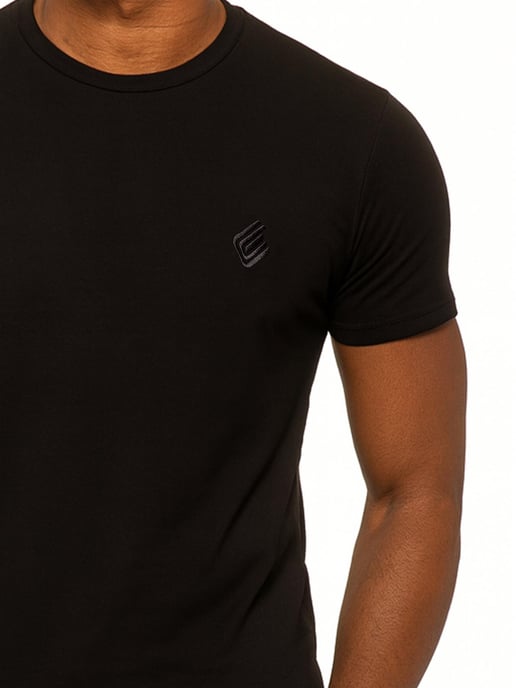 Enzo | Herren Slim Fit T-Shirt & Fleece-Shorts Set - Image 2