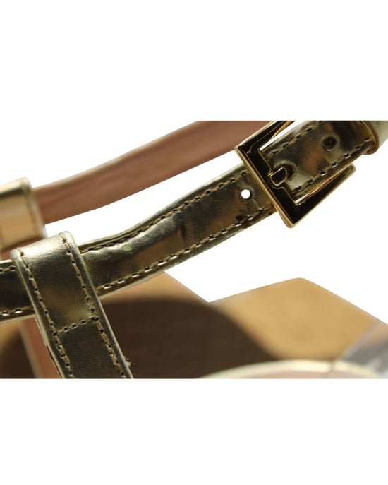 Sandalen mit Keilabsatz in Metallic-Gold - Image 6