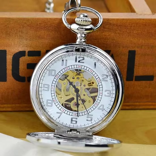 Taschenuhr mit Skelett-Halbjäger-Motiv, Messing, Antik-Silberlegierung - Image 3