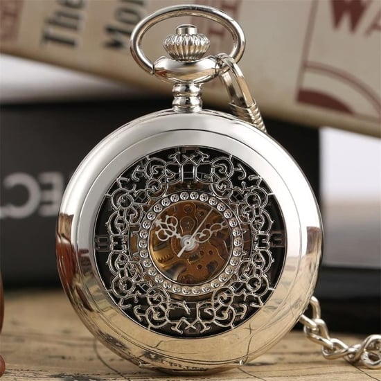 Taschenuhr mit Skelett-Halbjäger-Motiv, Messing, Antik-Silberlegierung - Image 4