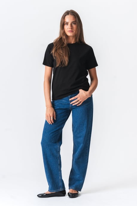 Lockeres T-Shirt „Leah“ - Schwarz - Image 2
