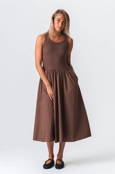 Hanna Kleid - Braun - Image 4