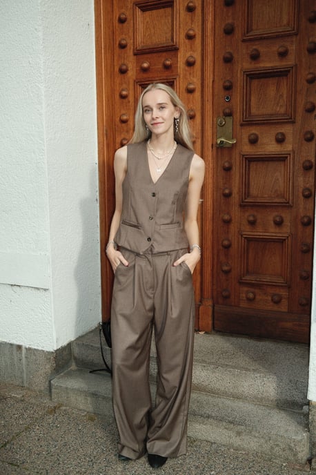 Nadia Hose - Taupe - Image 5