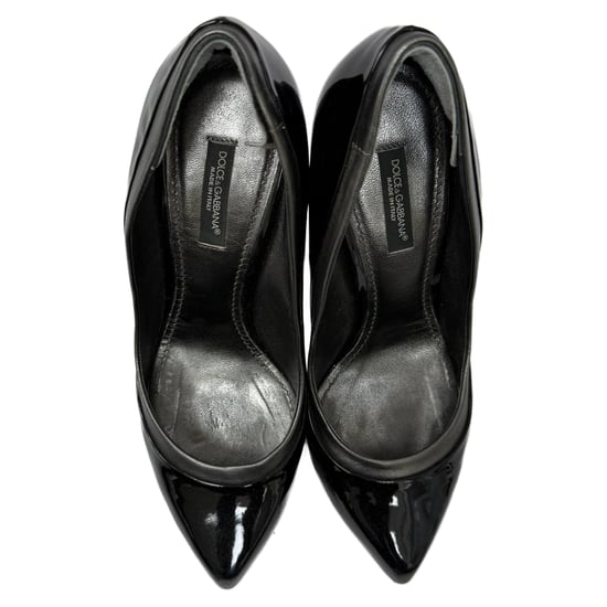 Dolce & Gabbana Pumps aus schwarzem Lackleder - Image 6