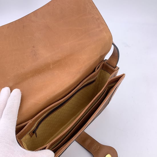 Gucci Vintage-Umhängetasche aus Stoff - Image 5