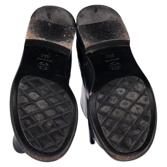 Chanel Chelsea-Stiefel aus marineblauem Leder - Image 6