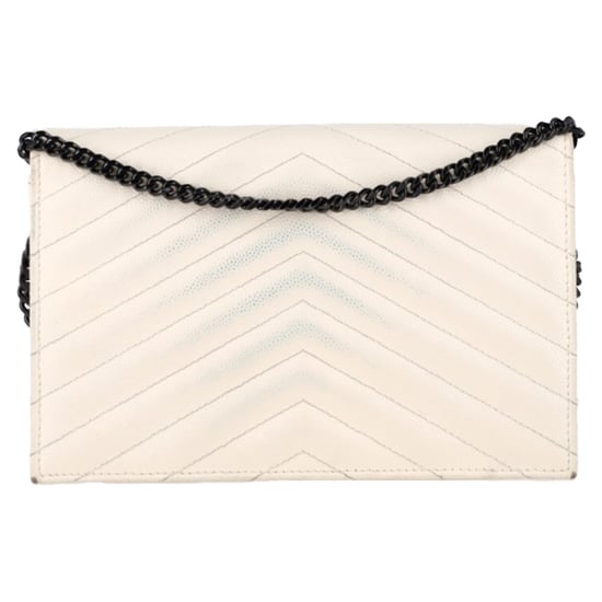 Saint Laurent Matelassé – Gesteppte, genarbte Brieftasche mit Umschlagkette aus weißem Leder - Image 4