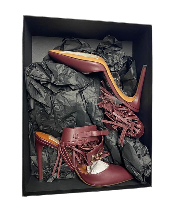 Valentino C-Rockee Sandalen mit Knöchelriemen und Fransen aus burgunderfarbenem Leder - Image 4