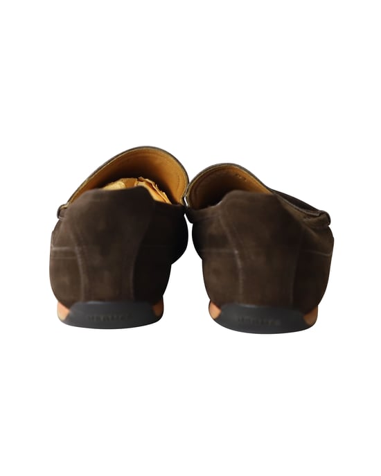 Hermes Klassische Slipper aus braunem Wildleder - Image 4