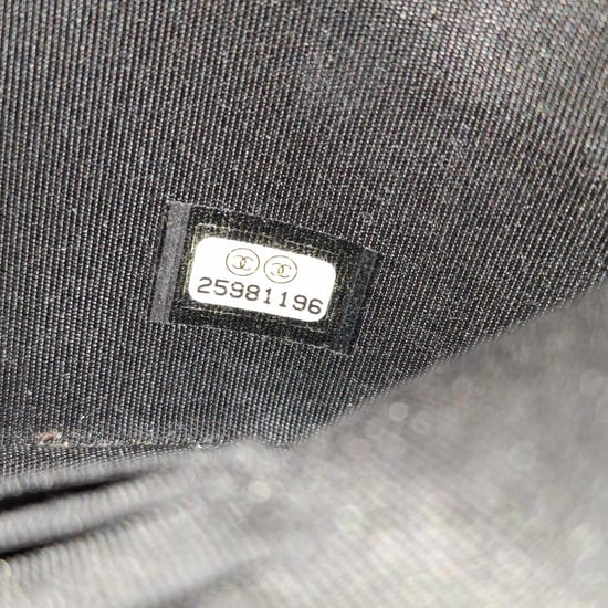 Chanel-Geldbörse mit doppeltem Reißverschluss an der Kette aus schwarzem gestepptem Leder - Image 6