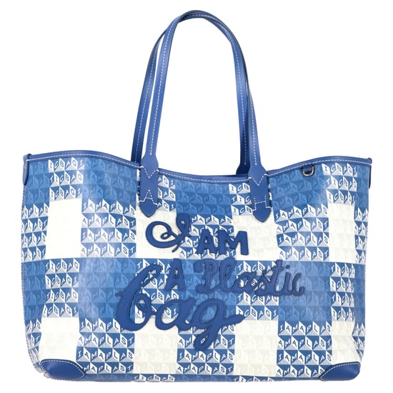 Anya Hindmarch – I Am A Plastic Bag – Kleine Tragetasche mit Lederbesatz und Aufdruck aus blauem beschichtetem Canvas - Image 1