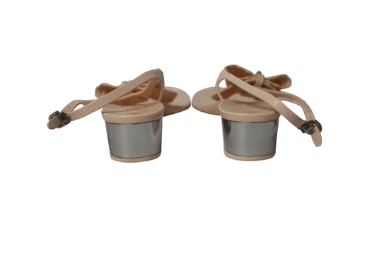 Salvatore Ferragamo Perala Ribbon Thong Sandalen aus rosa Gummi - Image 4