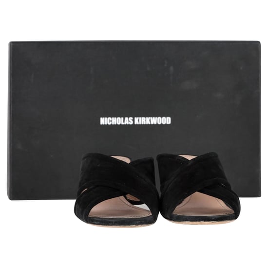 Nicholas Kirkwood Kreuzriemen Mules aus schwarzem Wildleder - Image 6