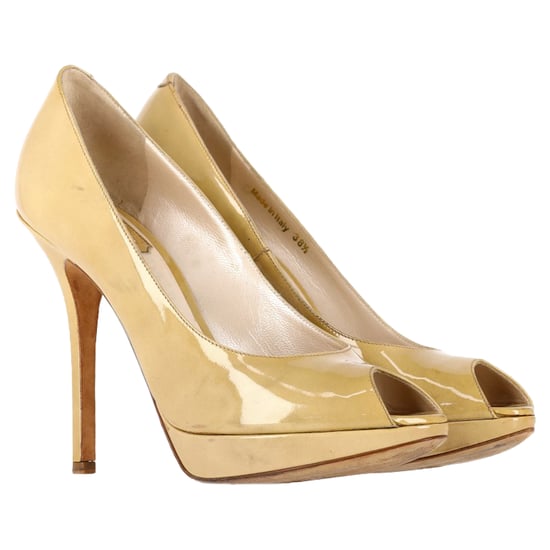 Dior Miss Dior Peeptoe-Pumps aus gelbem Lackleder - Image 4